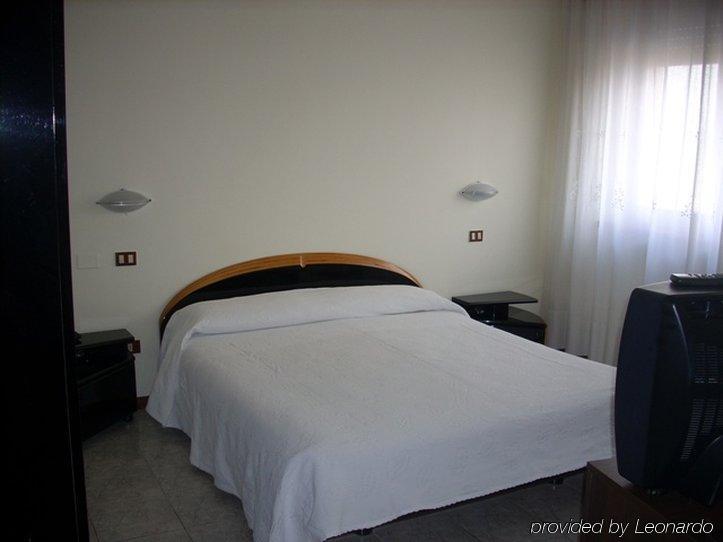 Hotel I Cugini Castelfidardo Exterior foto